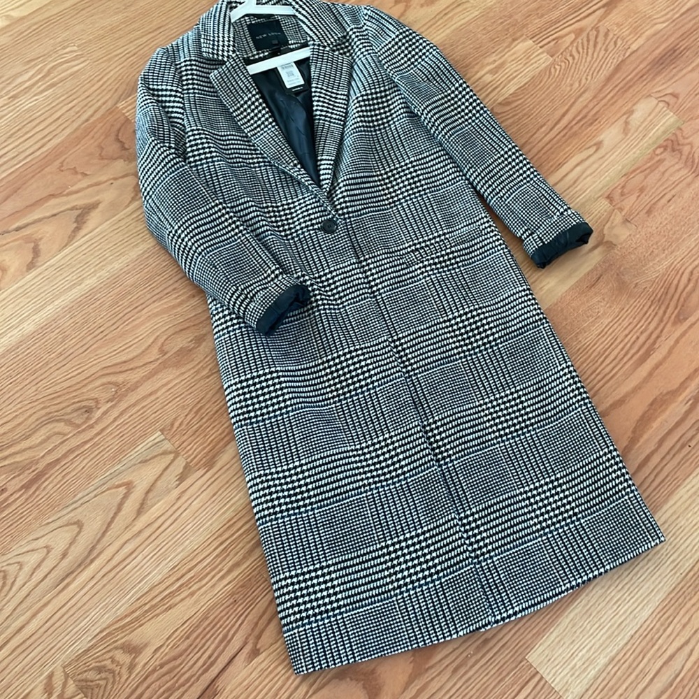 New Look Women's Gray Plaid Coat - Picture 3 of 9